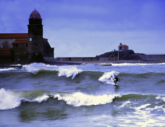Surfing Collioure Laurent Mora CBCM Boarder Club